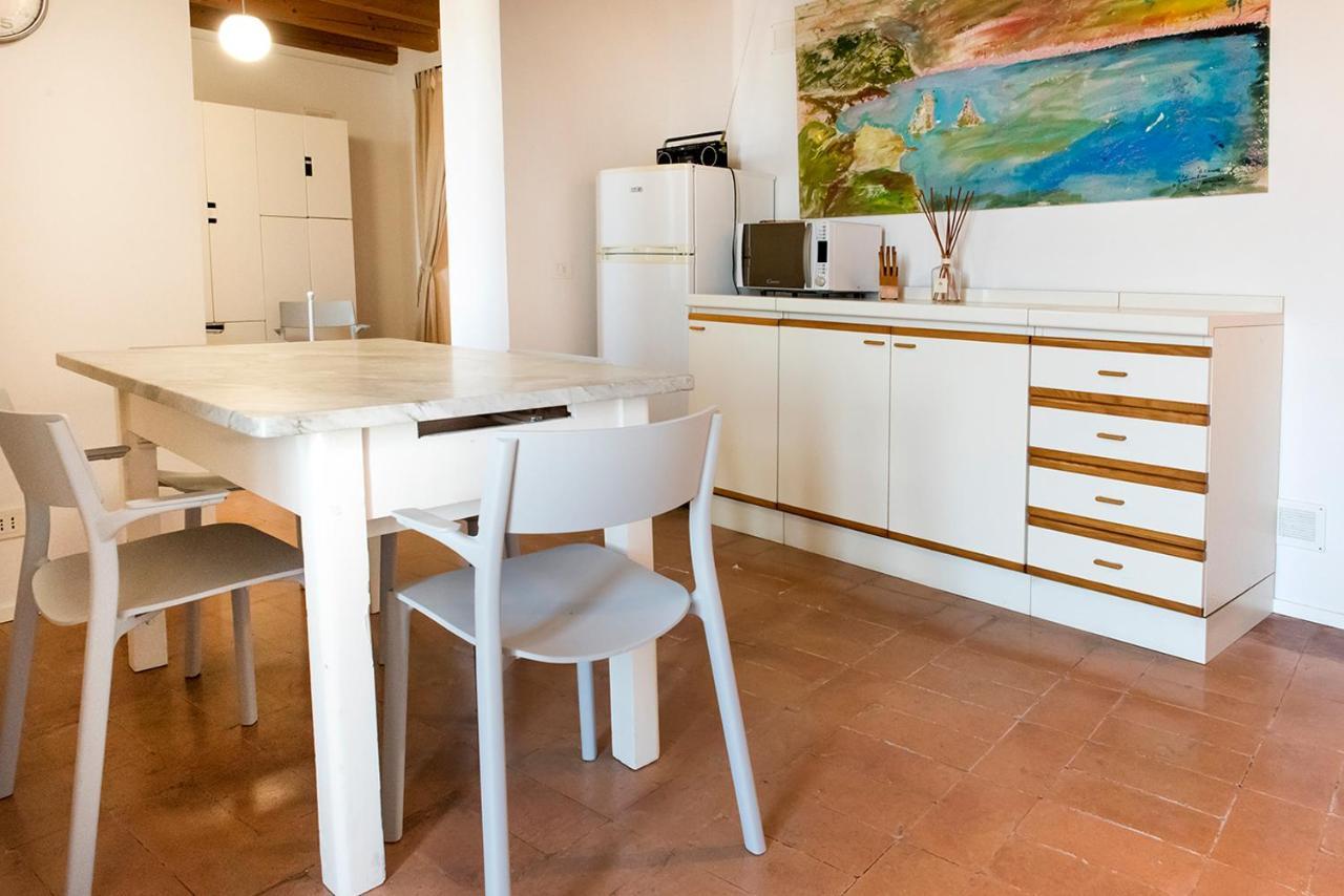 S280 - Sirolo, Delizioso Monolocale In Centro Storico Apartment Ngoại thất bức ảnh
